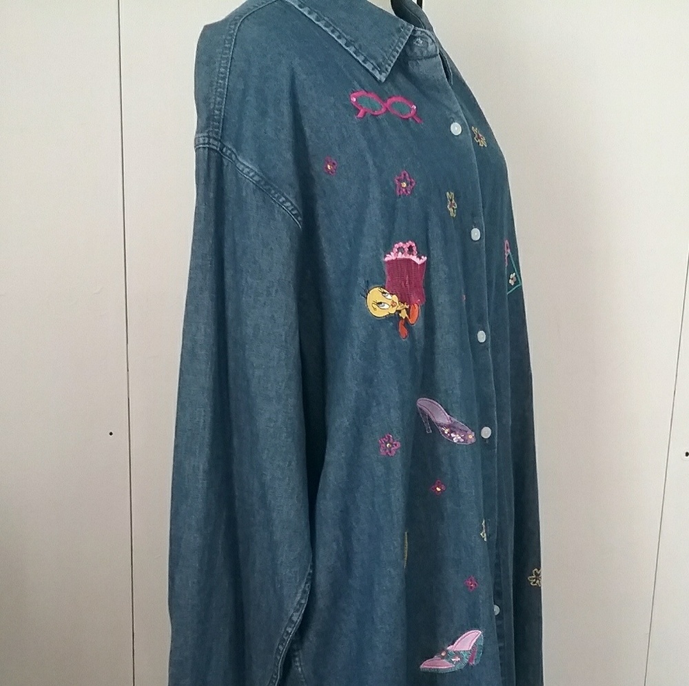 Warner Brothers Looney Tunes Tweety Bird Shirt - Picture 4 of 7